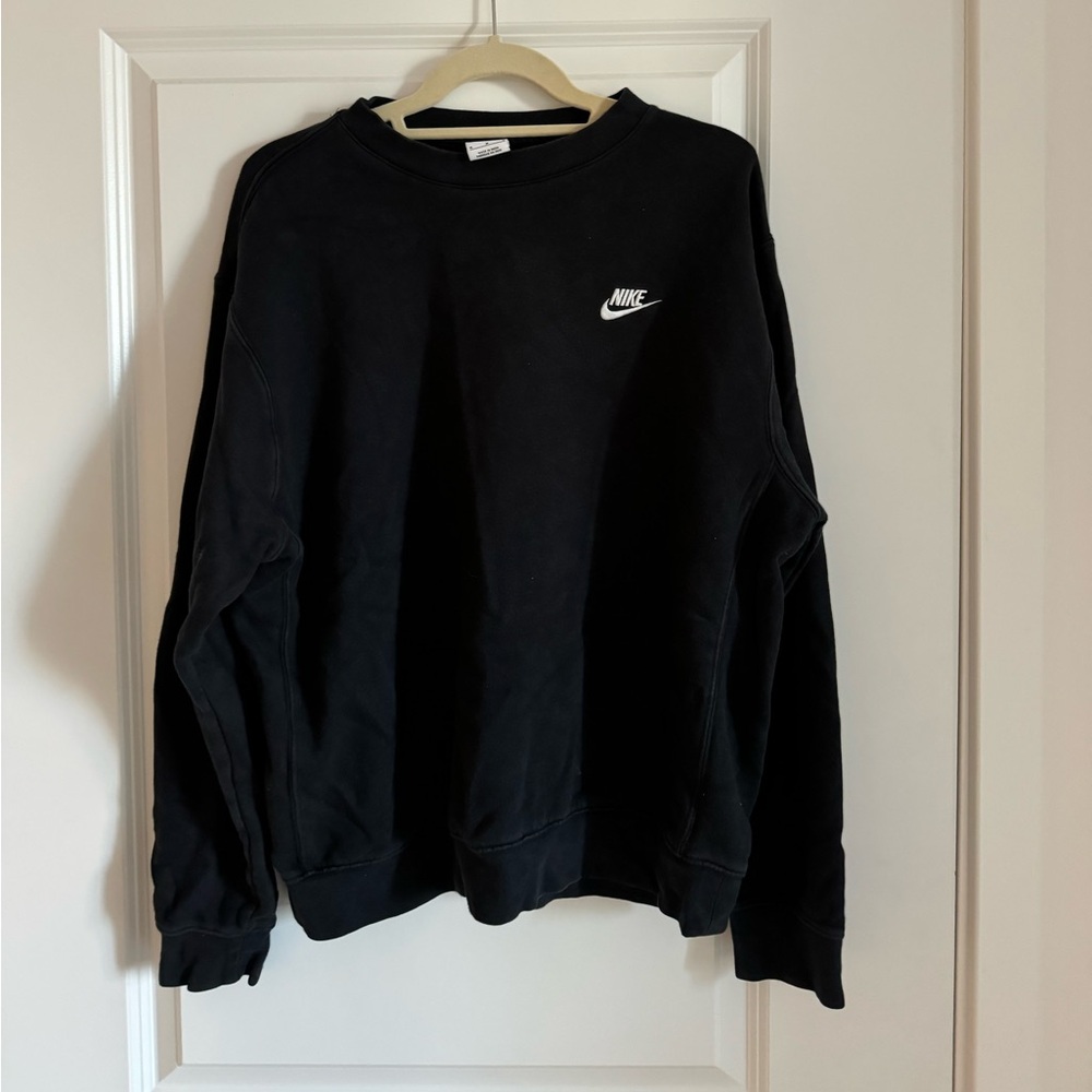Black Nike Crewneck